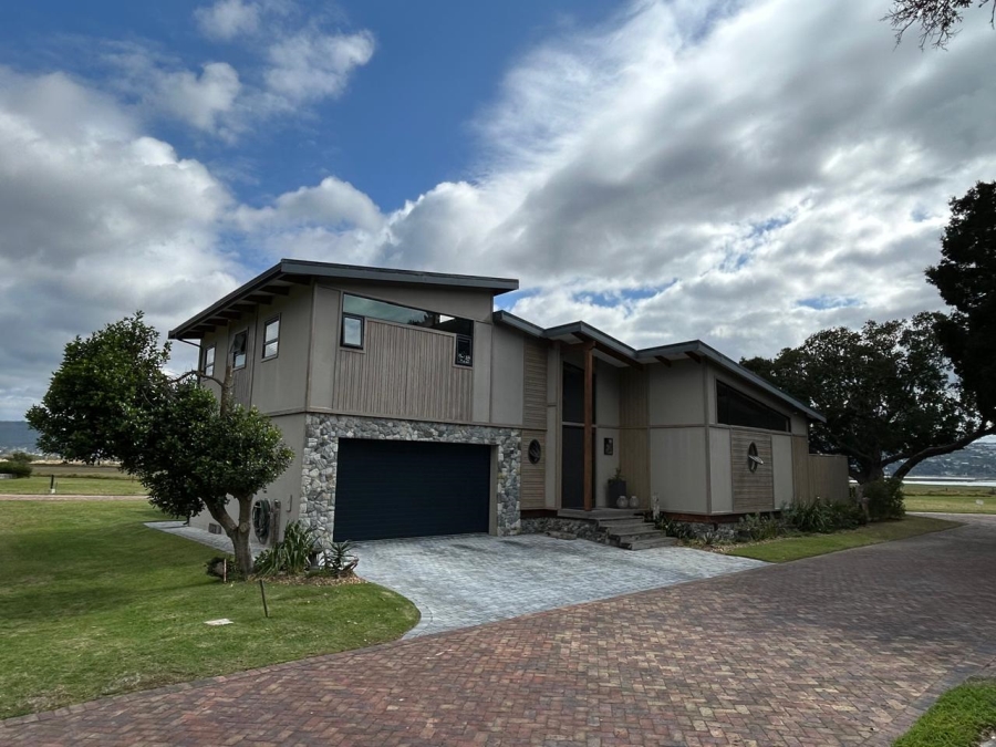 3 Bedroom Property for Sale in Brenton On Lake Western Cape